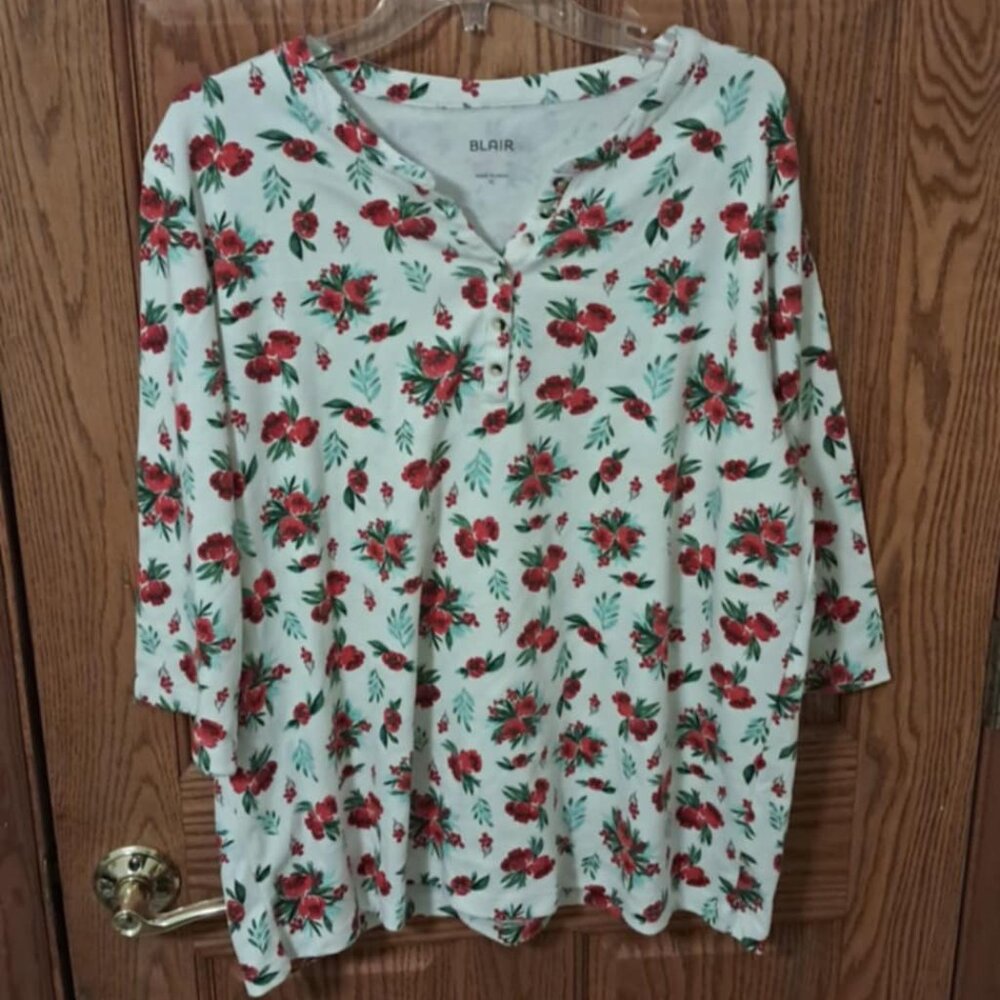 BLAIR WOMENS TOP SIZE XL